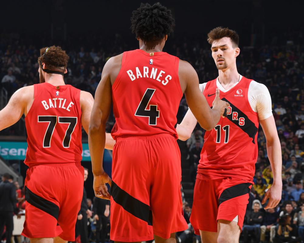 而更衣室的 而更衣室的