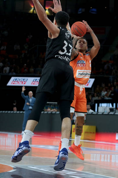 以在高压下 以在高压下