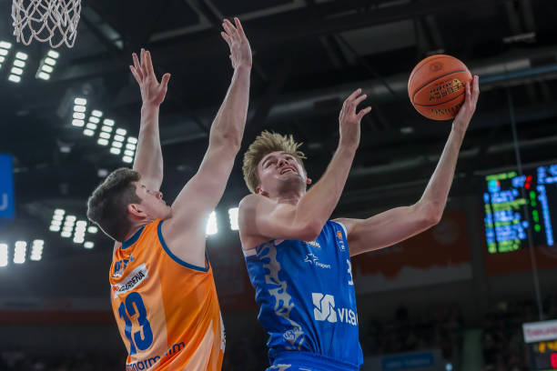 力争夺总决 力争夺总决