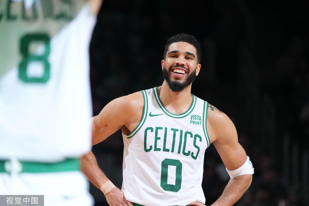 球员们很努 球员们很努