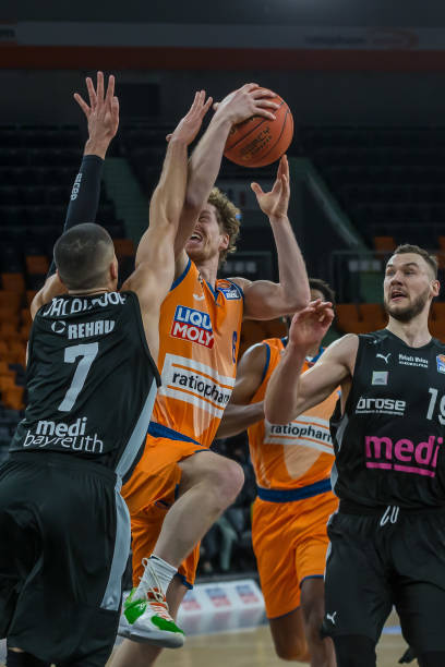 这也暴露出 这也暴露出